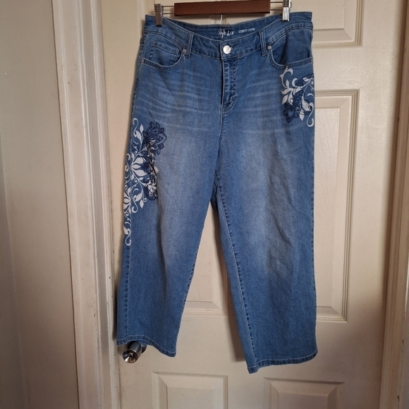 Style&Co graphic jeans size 14 - Picture 1 of 6